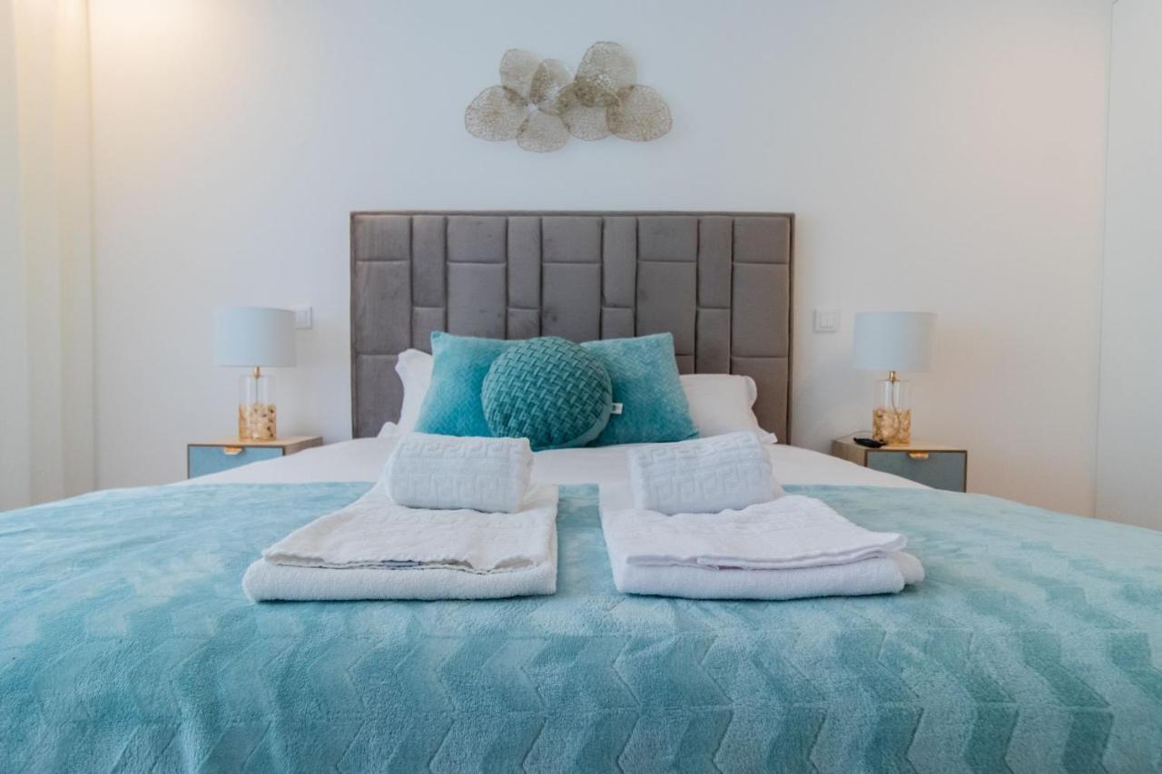 Stunning Apartment W/ Free Parking By Lovelystay Porto Bagian luar foto