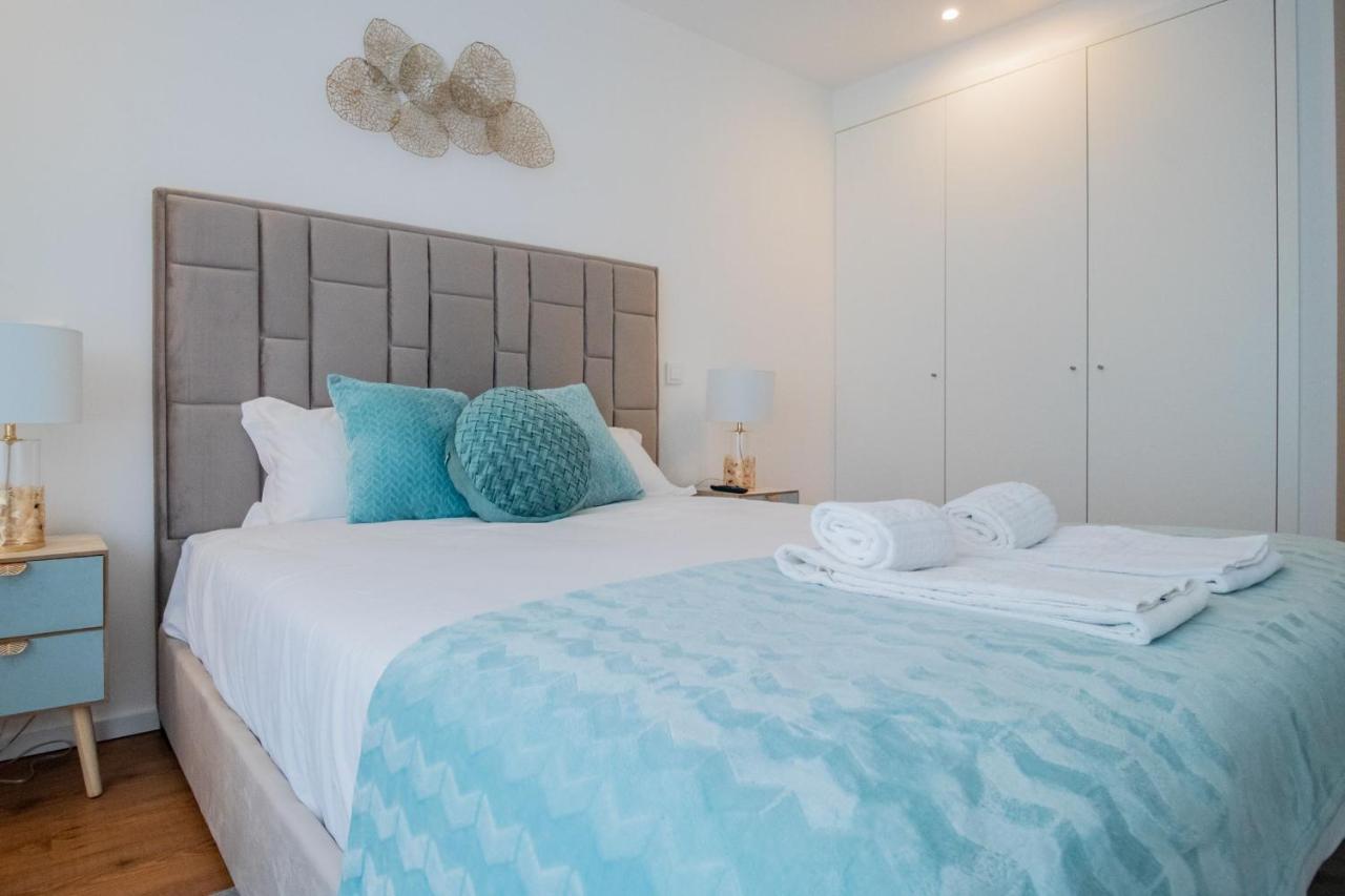 Stunning Apartment W/ Free Parking By Lovelystay Porto Bagian luar foto